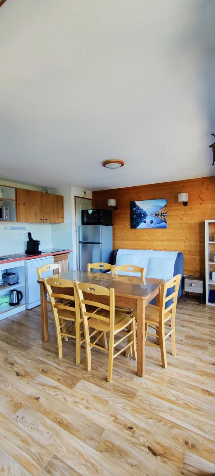 Appartement 3 Etoiles Au Pied Des Pistes Avec Balcon Ete Chamrousse Exteriör bild